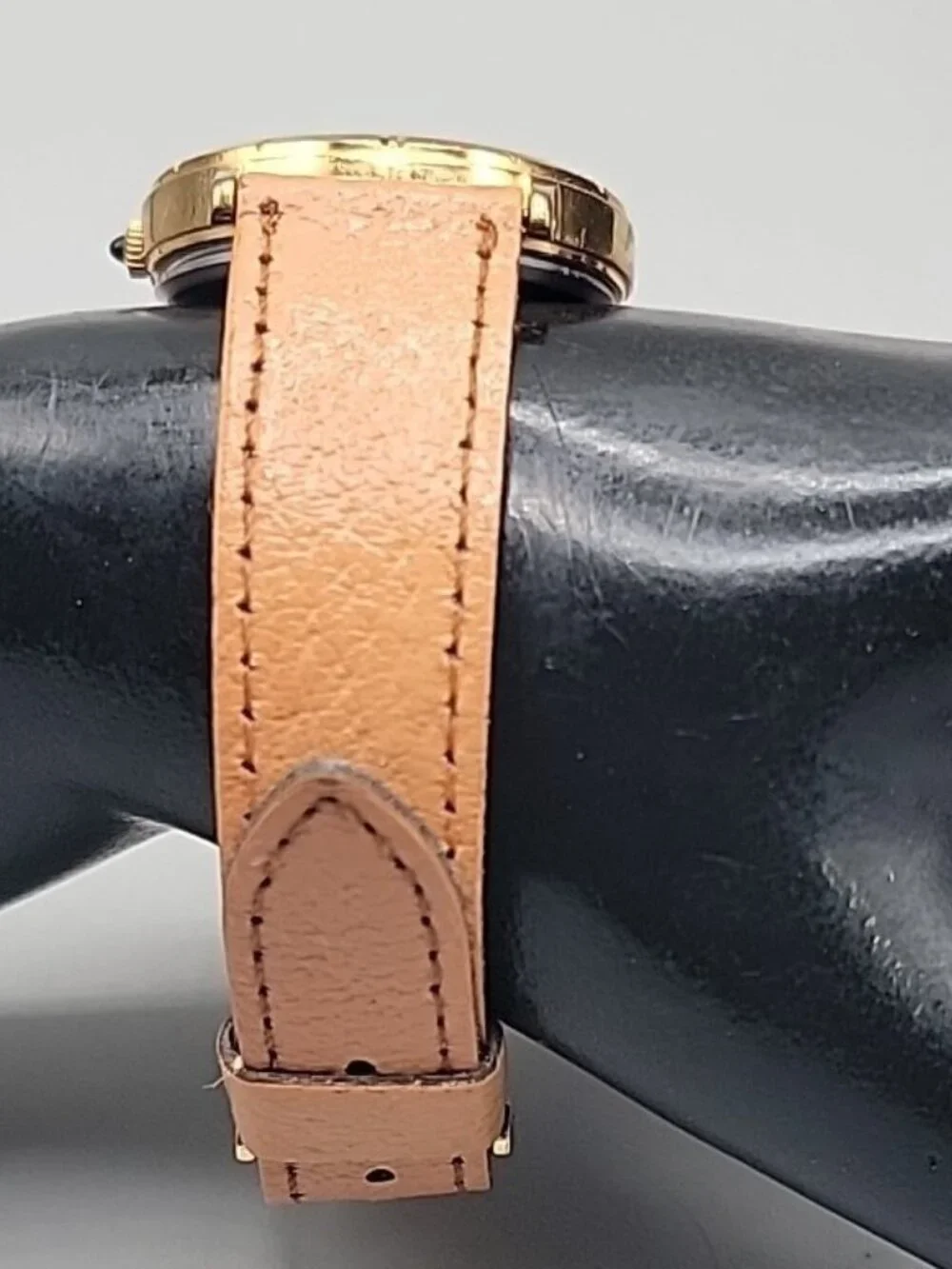 Vtg Lorus Seiko Mickey Mouse Quartz Watch V811-5410 Gold Tone 7